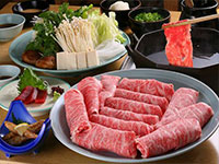 ★【新館１Ｆ　ふじた】しゃぶしゃぶ料理例。厳選素材を秘伝のタレで味わえます